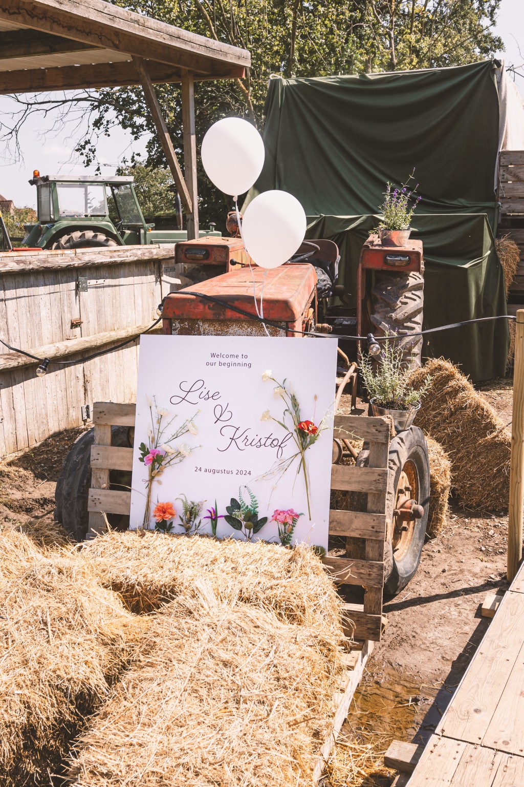 landelijk trouwen - gepersonaliseerd welkomsbord met namen